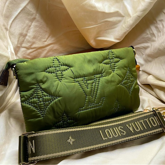 Louis Vuitton hand bag - Picture 1 of 7